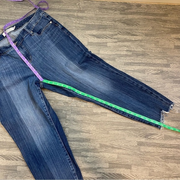 Torrid Girlfriend Two Tone Frayed Hem Jeans - Picture 9 of 15